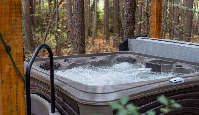 Pine Cone Cottage Sleeps 6