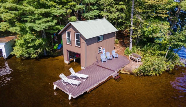 Pine Cone Point, Charming ADK Camp, 180' Lakefront On Pristine Brantingham Lake