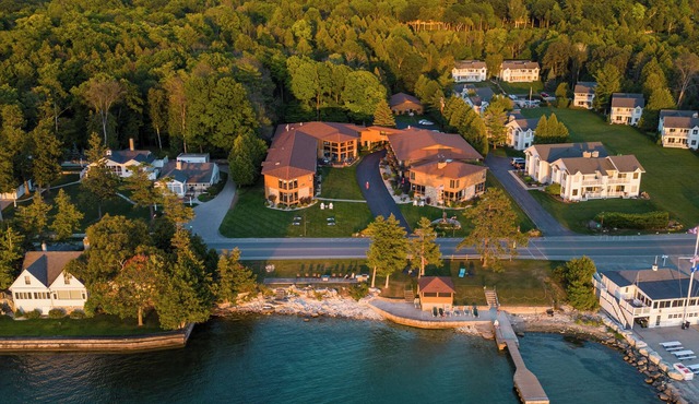 Pine Grove Resort