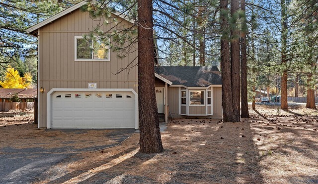 Pine Haven | Pet Friendly, Fenced Yard | COH0887