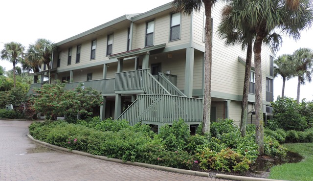 Pine Island Condo in Beautiful Bokeelia, Florida 2 bed, 2 1/2 bath, w/boat dock