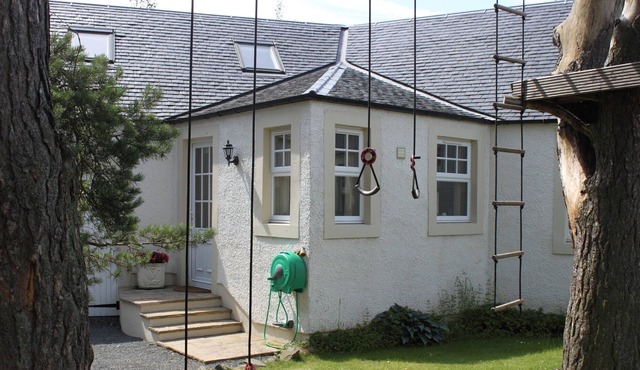 Pine Lodge - Modern, luxurious, and well placed cottage with BT Full Fibre WiFi.