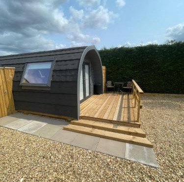 Pine Lodge Posh Glamping With Wood Fired Hot Tub & Big Lincolnshire Skies