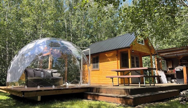 Pine Place with Dome, Solar off-grid, Sauna & Pool