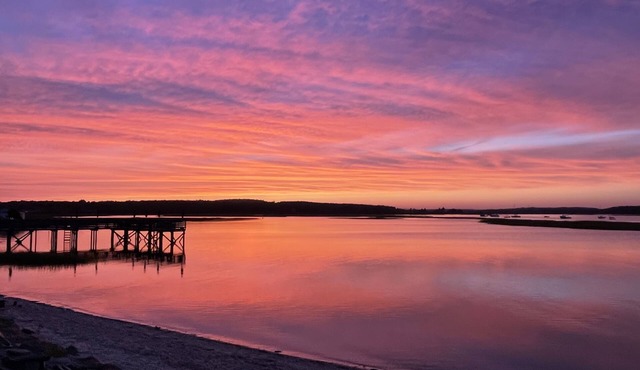 Pine Point Maine Waterfront Estate, Private Beach, 5BR/3Bath, 16k/week