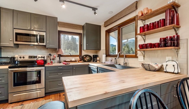 Pine Solo Vacation Home at Windcliff