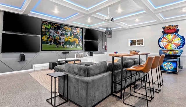 Pine Terrace/Hot Tub/Entertainment Garage/6bdrm