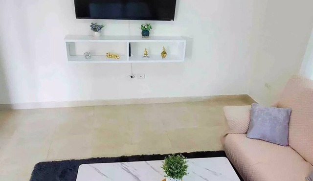 Pine Tree Family Home 2Bn