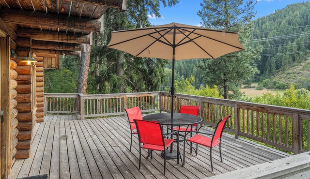 Pine Vista - Inviting Log Cabin in the Whispering Pines