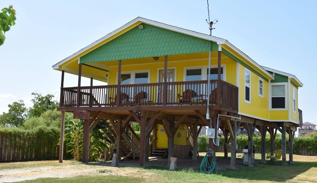 Pineapple House - Fishing Paradise! Gated, Pet Friendly, Secluded