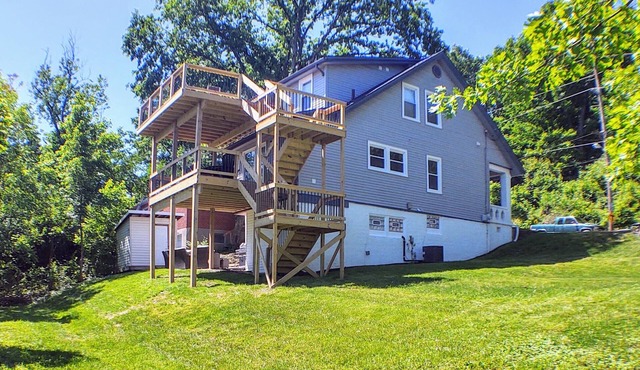 Pineapple Paradise 3 miles to downtown Cincinnati