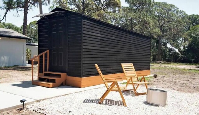 PineCone Cabin Getaway near Natl Park