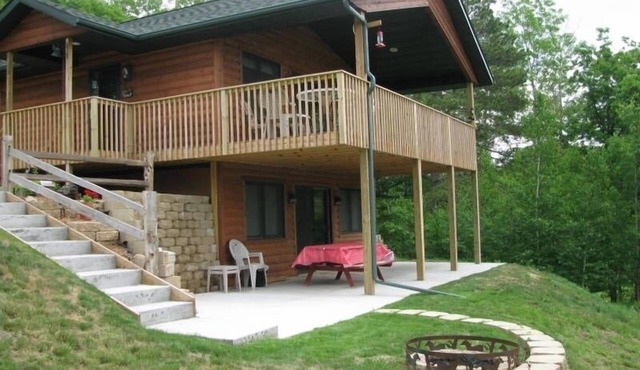 'Pinecone Retreat' Book Your Fun Now! Spider Lake Resort