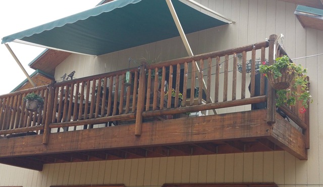 Pinecone Ridge House. Great Montana fun for guests for vacation or temp home!