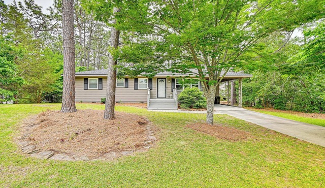 Pinehurst Home w/Deck < 2 Mi to Golf Course!