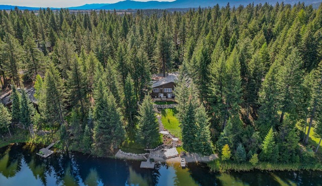 Pines on the Pond - Large home on Rio Vista Pond with dock, hot tub, amazing views