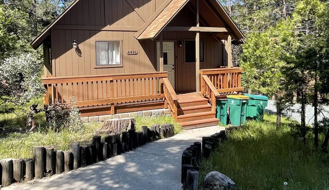 Pines Retreat - Charming Getaway