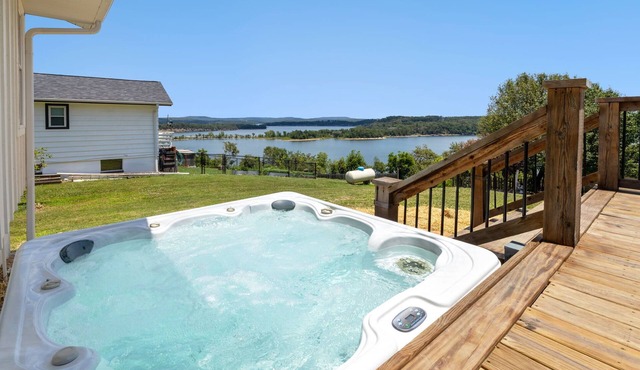 Pineview - Beaver Lake - 2 Living Rooms - Hot Tub