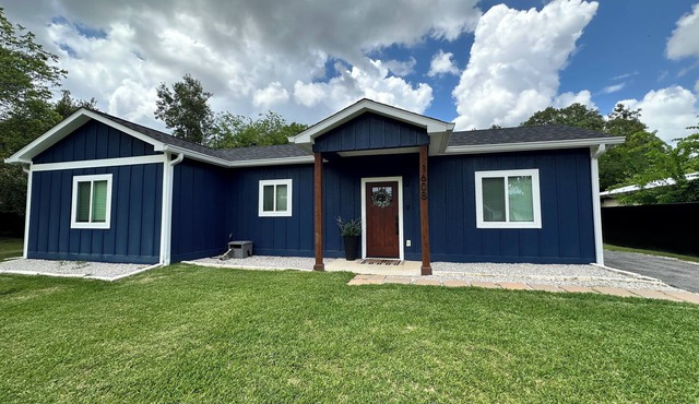 Pineywoods Cottages LLC.