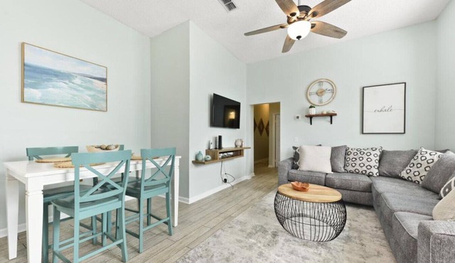 Pink Dolphin 2| 1 Blk to Beach | Close to Mayo