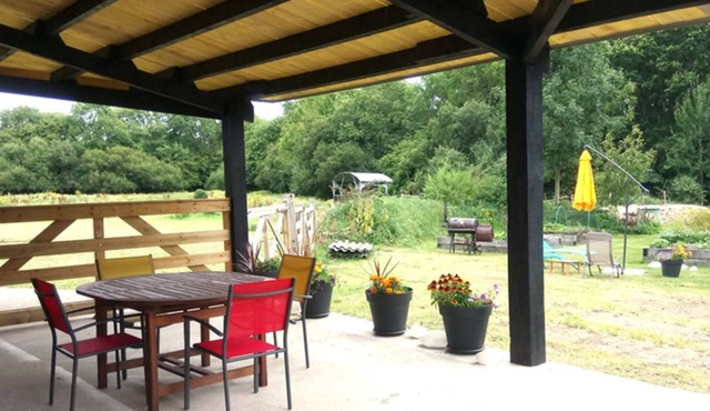 Pink Granite Coast. Gîte for 4/5 people 10 minutes from the beach!