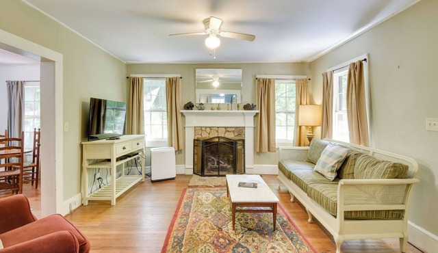Pinnacle Mountain Falls: Sunset Cottage w/Deck