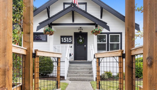 Pinterest perfect home, with fresh chick eggs. Walk right into town