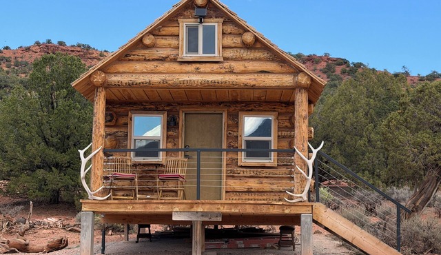 Pioneer Cabin South at Lion Mountain Retreat, Acres Surrounded by Public Land