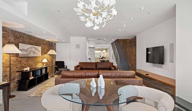 Pioneer II by Rove Travel Duplex w Private Patio