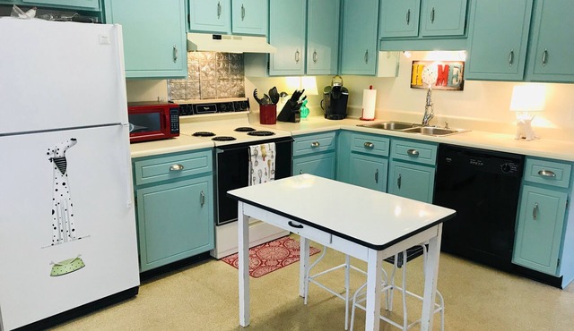 Piper's Flat, Cozy, Comfy & Sparkling Clean