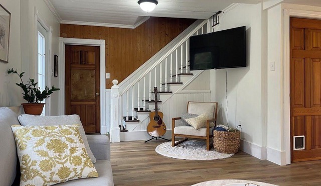 PIPERS COTTAGE -Family & dog friendly, blending rustic charm with modern comfort