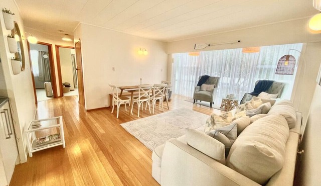 Pipi Palace Ruakaka – Ideal for Work & Family Stays