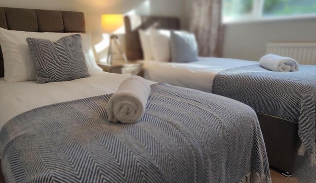 Piping Green 5 bedroom House