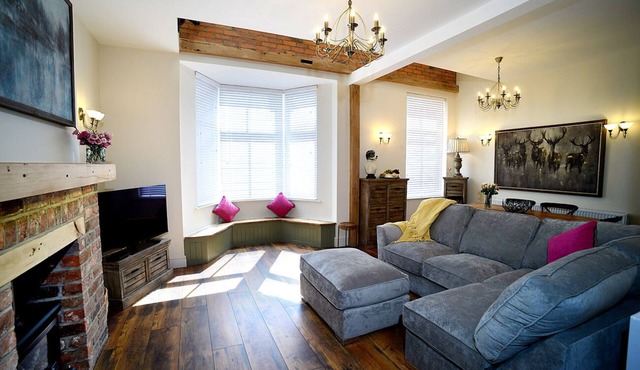 Pippin Lodge Lytham . Luxury accommodation in the Heart of Lytham .