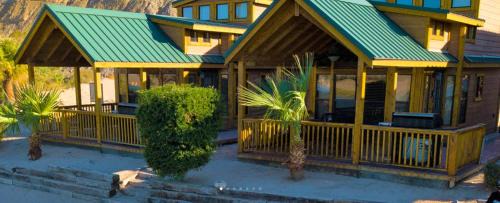 Pirate Cove Resort