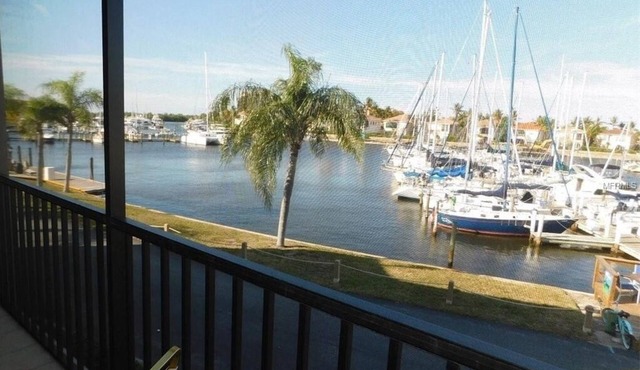 Pirate's Paradise-don't have to walk the plank for this great harbor view!