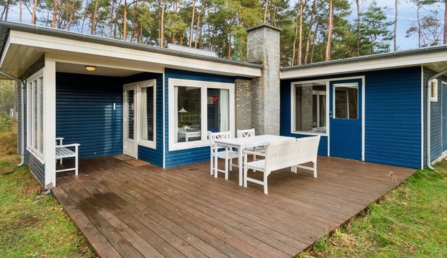 "Pisana" - 300m from the sea by Interhome