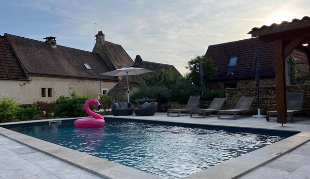 Piscine, Charme & Calme au Coeur du Périgord Noir
