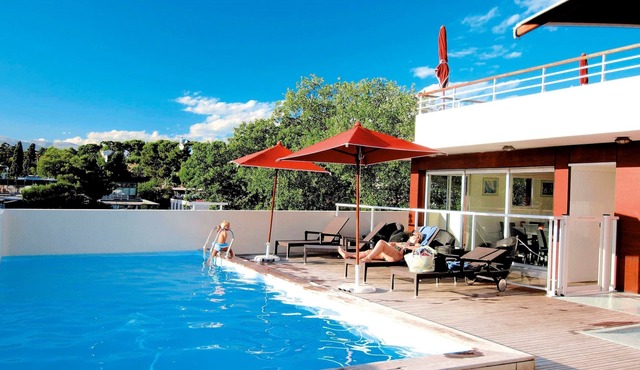 Piscine en Été ! Appartement avec Wi-Fi gratuit