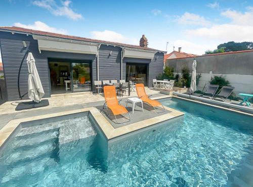 Piscine privée proche Thalassothérapie et Mer