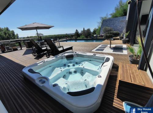Piscine & Spa Privatif Terrasse sans vis à vis ,Sky House Agen,