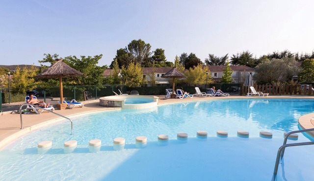 Piscines Extérieures | 10 minutes à pied de Vallon-Pont-d'Arc