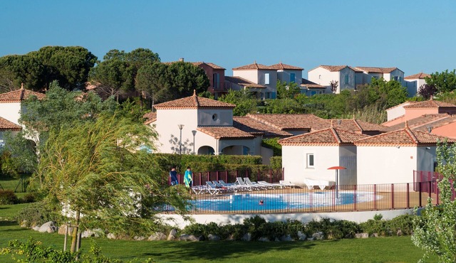 Piscines, Gym, Hammam sur place ! Villa Spacieuse