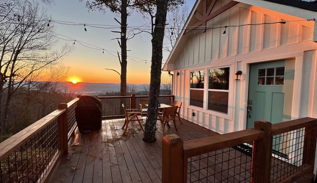 Pisgah Perfect-Hot tub, Hammocks, Fire Pit, and Views!