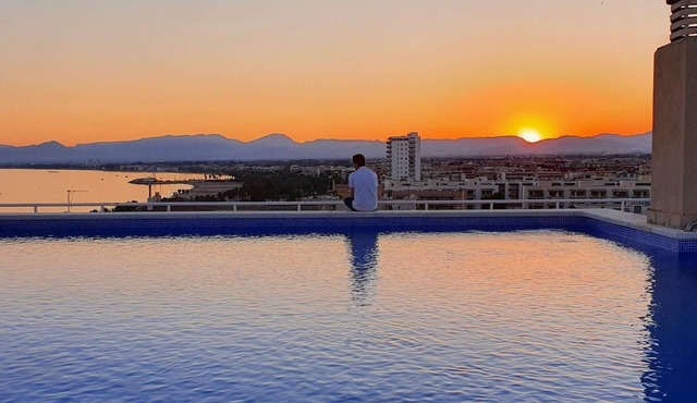 Piso Alto Estanding CON 2 Piscinas Vista AL Mar- Wifi