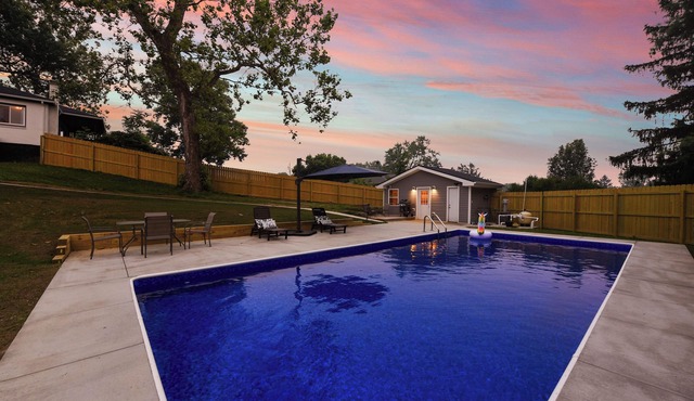 PIT Staycation Retreat with Pool House!