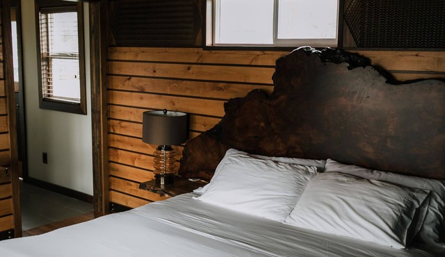 Pitchwood Inn & Alehouse