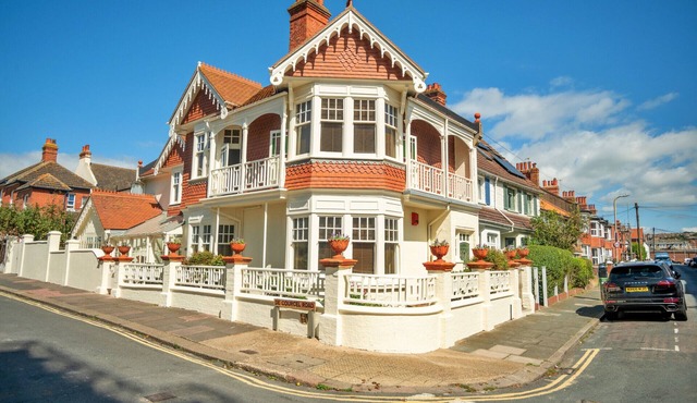 Pittodrie Guest House - Room 2
