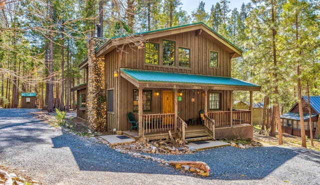 Place to Call Home - Cabin INSIDE Yosemite! - Dog Friendly!