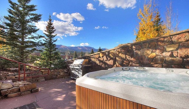 Placer Ridge Lookout: Great Views - Private Hot Tub!
